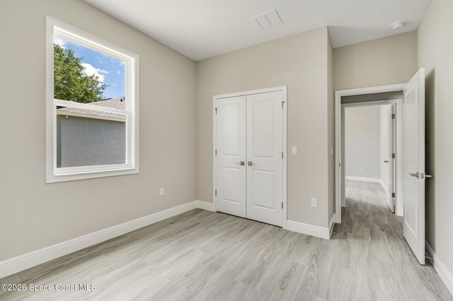 680 Londonderry Circle SE, Palm Bay, FL 32909