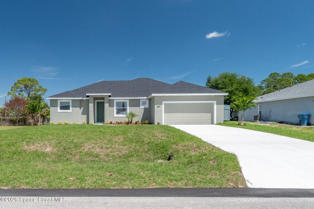 680 Londonderry Circle SE, Palm Bay, FL 32909
