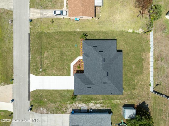 680 Londonderry Circle SE, Palm Bay, FL 32909