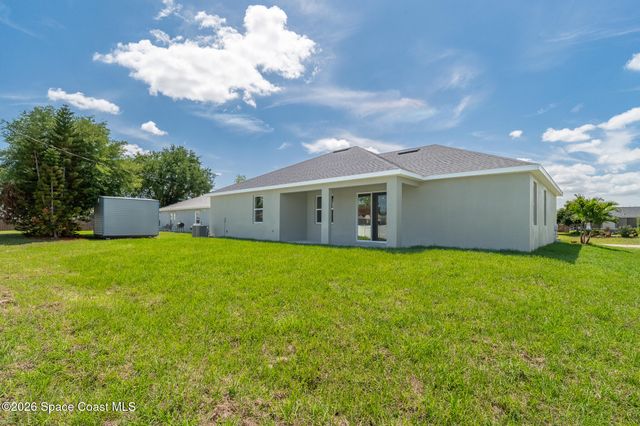 680 Londonderry Circle SE, Palm Bay, FL 32909