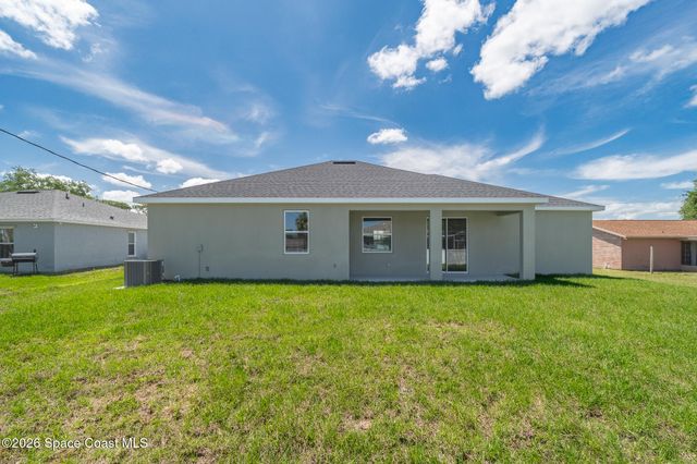 680 Londonderry Circle SE, Palm Bay, FL 32909