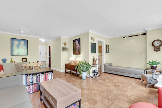 185 W End Ave Apt 3K, New York City, NY 10023