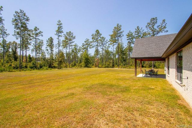 25573 S Springlake Road, Hensley, AR 72065