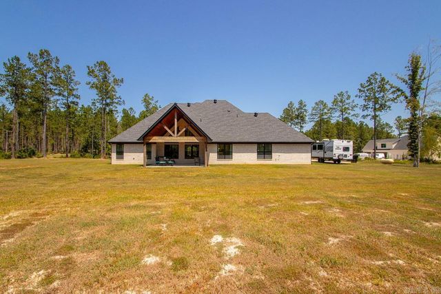 25573 S Springlake Road, Hensley, AR 72065