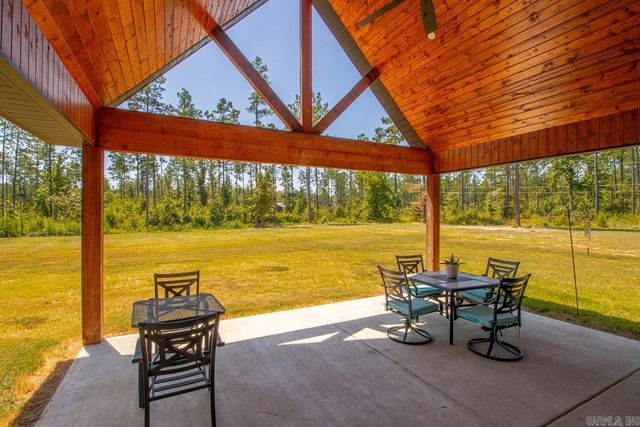 25573 S Springlake Road, Hensley, AR 72065
