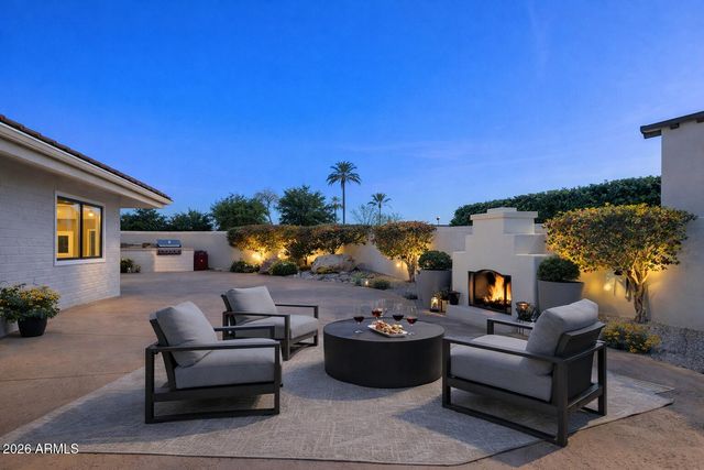 5635 E LINCOLN Drive 54, Paradise Valley, AZ 85253