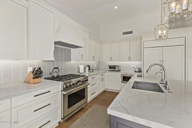 5635 E LINCOLN Drive 54, Paradise Valley, AZ 85253