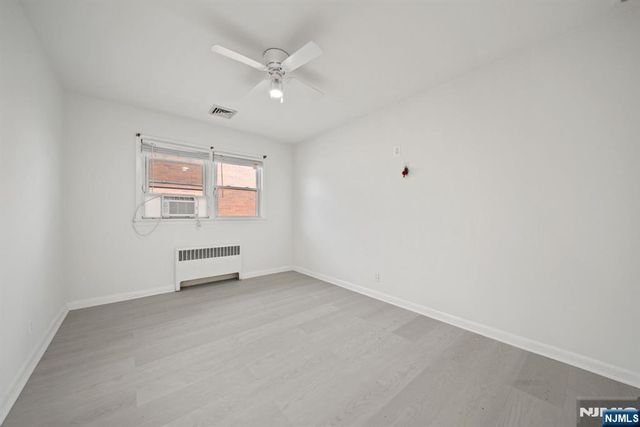 23 Arn Terrace Floor 1, Secaucus, NJ 07094