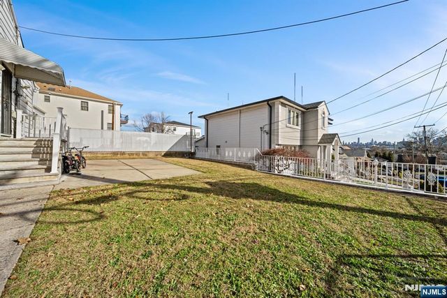 23 Arn Terrace Floor 1, Secaucus, NJ 07094