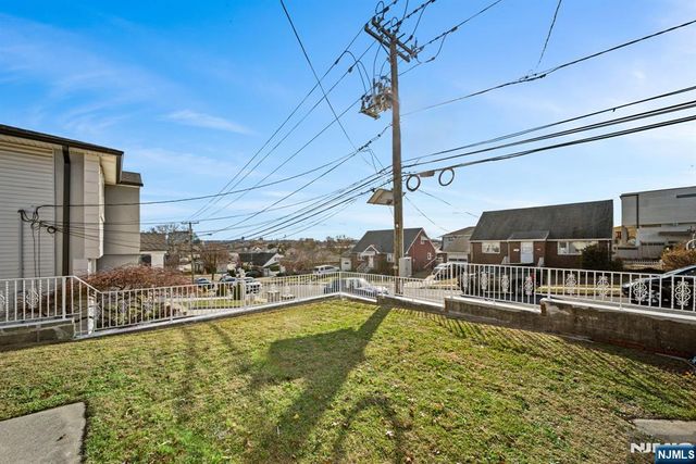 23 Arn Terrace Floor 1, Secaucus, NJ 07094