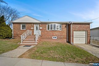 23 Arn Terrace Floor 1, Secaucus, NJ 07094