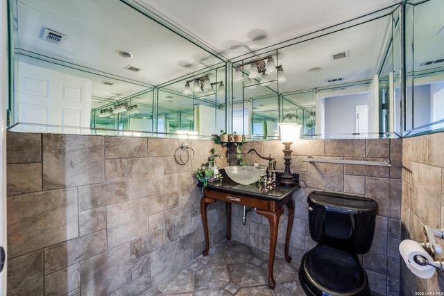 7701 Wurzbach Rd Apt 2303, San Antonio, TX 78229