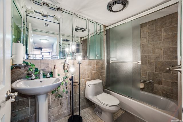 7701 Wurzbach Rd Apt 2303, San Antonio, TX 78229