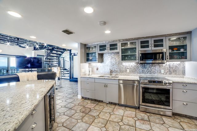 7701 Wurzbach Rd Apt 2303, San Antonio, TX 78229