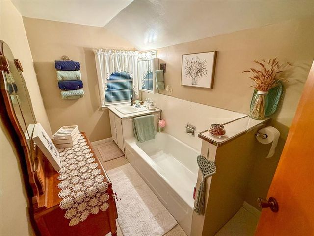 203 E Butler Street, Yates Center, KS 66783