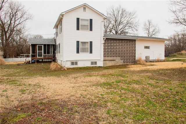 203 E Butler Street, Yates Center, KS 66783