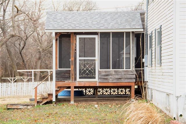 203 E Butler Street, Yates Center, KS 66783