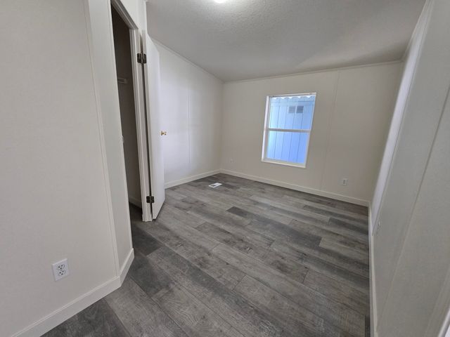 633 E Archwood Drive UNIT 43, Eagle Point, OR 97524