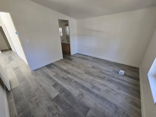 633 E Archwood Drive UNIT 43, Eagle Point, OR 97524