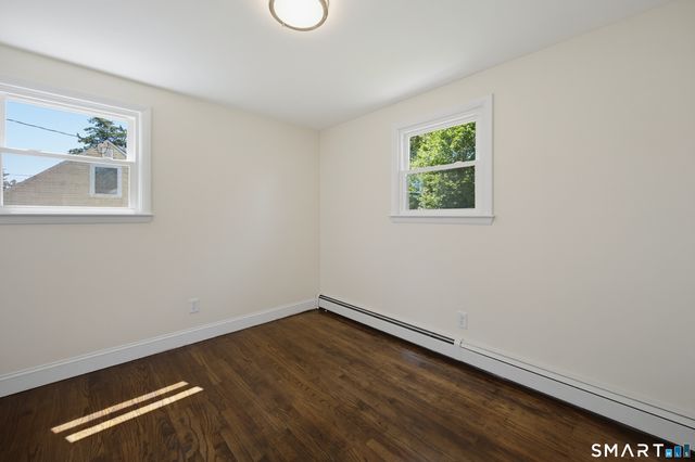 8 Cedar Drive, North Stonington, CT 06359
