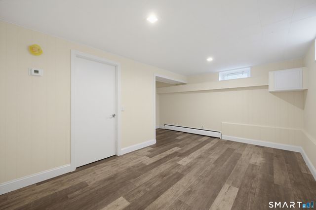 8 Cedar Drive, North Stonington, CT 06359