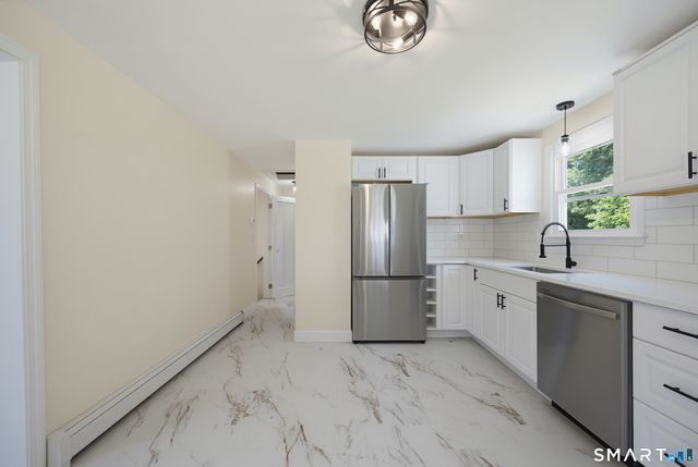 8 Cedar Drive, North Stonington, CT 06359