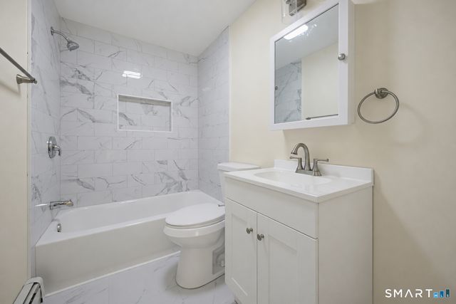 8 Cedar Drive, North Stonington, CT 06359