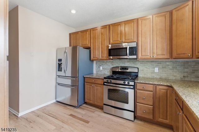 78 Wildflower Ln, Morris Twp., NJ 07960