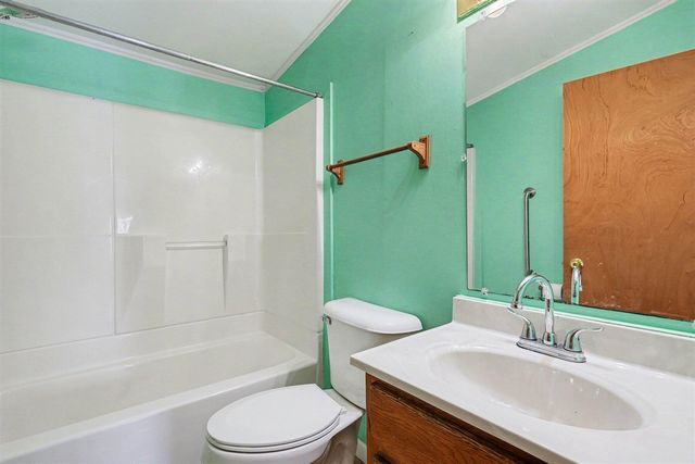 21502 26 Mile Road, Olivet, MI 49076