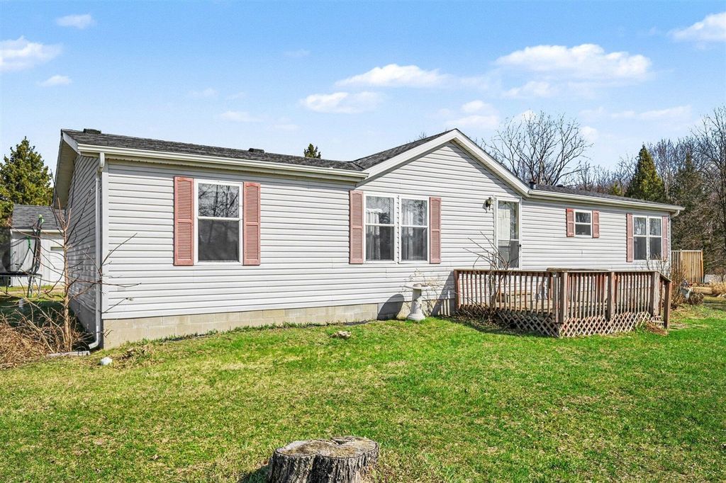 21502 26 Mile Road, Olivet, MI 49076