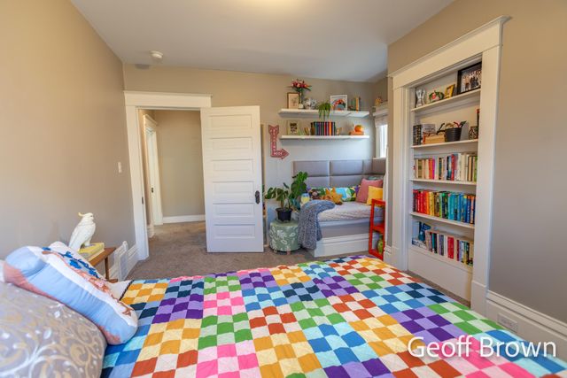 457 James Avenue Se, City Of Grand Rapids, MI 49503