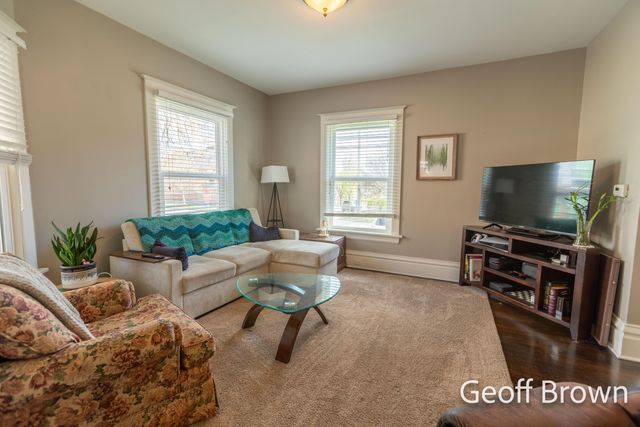 457 James Avenue Se, City Of Grand Rapids, MI 49503