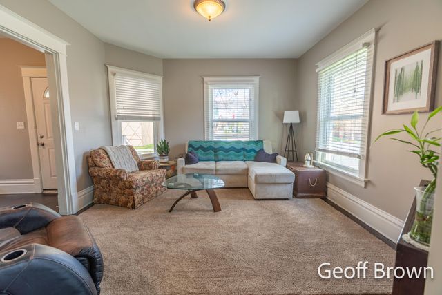 457 James Avenue Se, City Of Grand Rapids, MI 49503