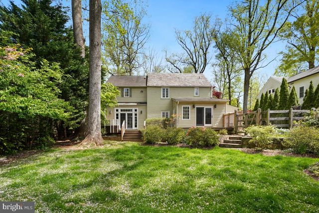 8012 HAMPDEN LANE, Bethesda, MD 20814