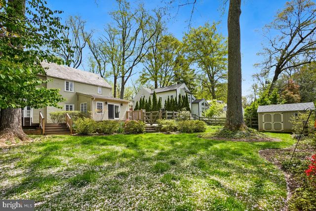 8012 HAMPDEN LANE, Bethesda, MD 20814