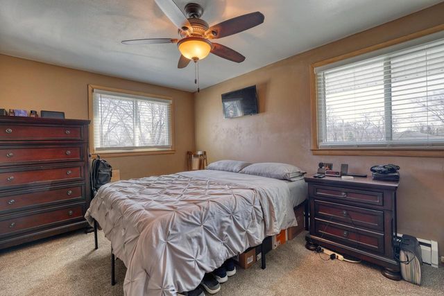 4605 N 107th STREET, Wauwatosa, WI 53225