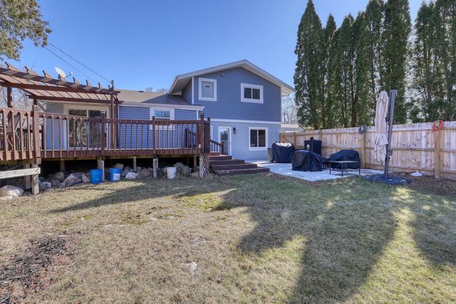 4605 N 107th STREET, Wauwatosa, WI 53225