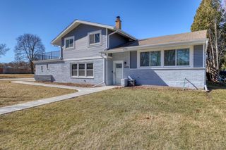 4605 N 107th STREET, Wauwatosa, WI 53225