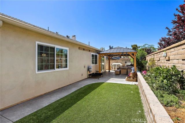 21155 Larchmont, Lake Forest, CA 92630