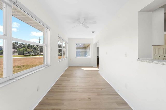 2214 HIGHCLERE CIRCLE 6, Sun City Center, FL 33573