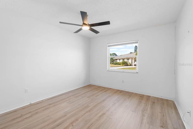 2214 HIGHCLERE CIRCLE 6, Sun City Center, FL 33573