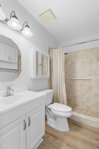 2214 HIGHCLERE CIRCLE 6, Sun City Center, FL 33573