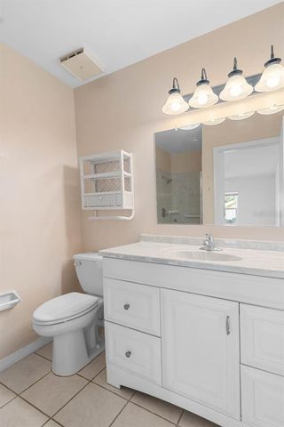 2214 HIGHCLERE CIRCLE 6, Sun City Center, FL 33573