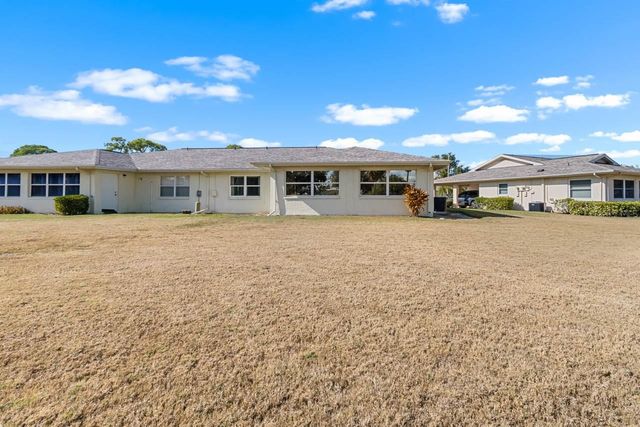 2214 HIGHCLERE CIRCLE 6, Sun City Center, FL 33573