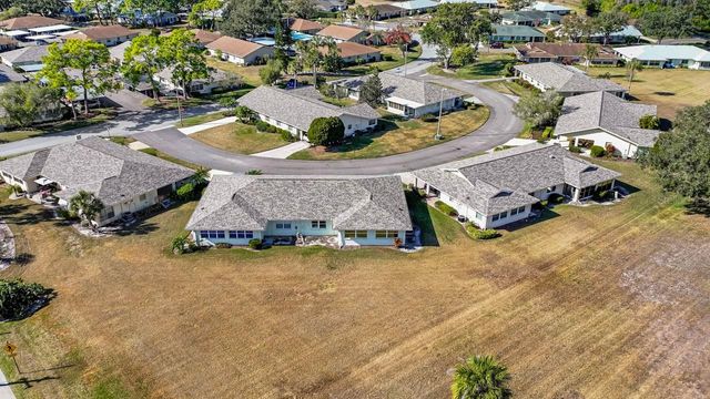 2214 HIGHCLERE CIRCLE 6, Sun City Center, FL 33573