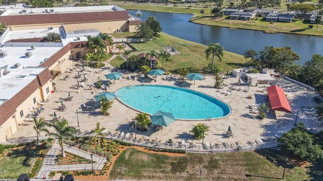 2214 HIGHCLERE CIRCLE 6, Sun City Center, FL 33573