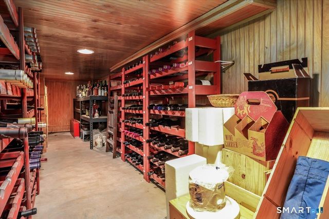 50 Obtuse Road North, Brookfield, CT 06804