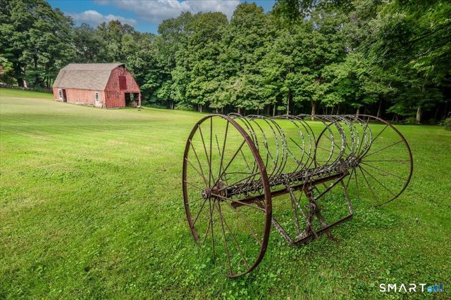 50 Obtuse Road North, Brookfield, CT 06804