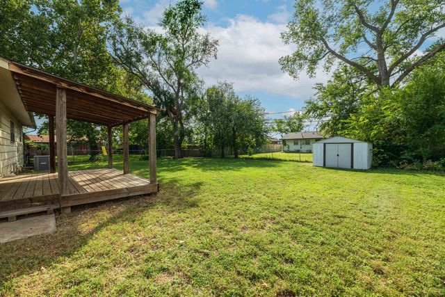 8421 W Murdock St, Wichita, KS 67212