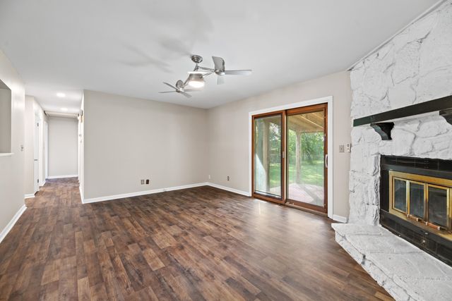 8421 W Murdock St, Wichita, KS 67212